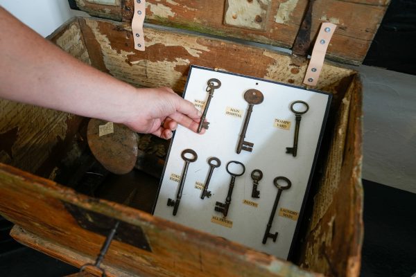 Fratcured Soles waiting room keys